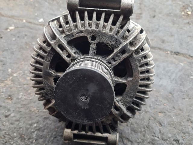 bontott MERCEDES-BENZ VITO Generátor