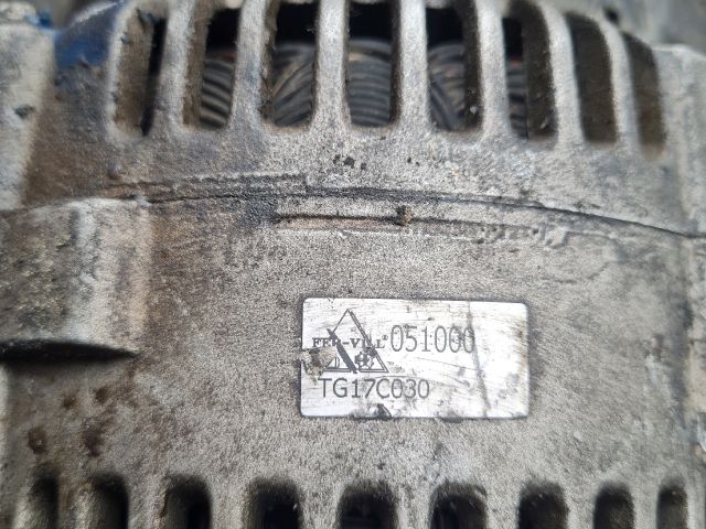 bontott MERCEDES-BENZ VITO Generátor