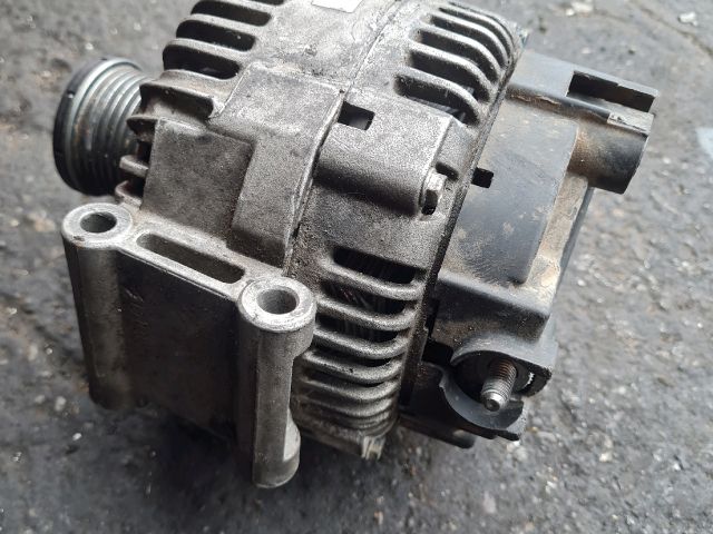 bontott MERCEDES-BENZ VITO Generátor