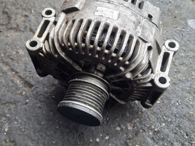 bontott MERCEDES-BENZ VITO Generátor