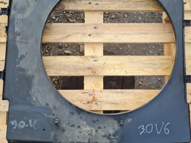 bontott MERCEDES-BENZ VITO Hűtőventilátor Keret