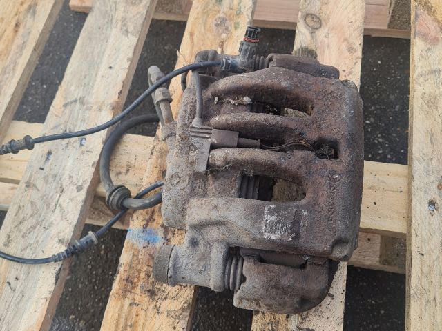 bontott MERCEDES-BENZ VITO Jobb első Féknyereg Munkahengerrel