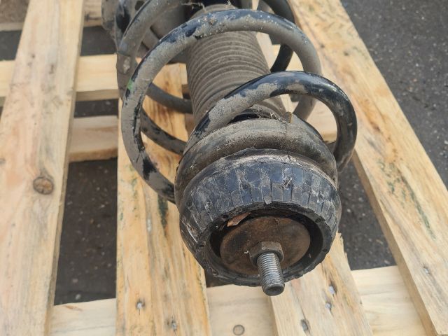 bontott MERCEDES-BENZ VITO Jobb első Gólyaláb (Lengécsillapító, Rugó)