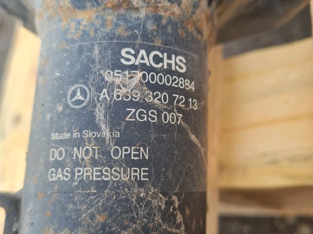 bontott MERCEDES-BENZ VITO Jobb első Gólyaláb (Lengécsillapító, Rugó)