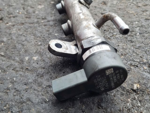 bontott MERCEDES-BENZ VITO Közösnyomócső