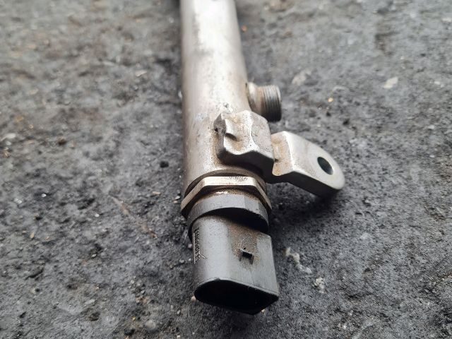 bontott MERCEDES-BENZ VITO Közösnyomócső