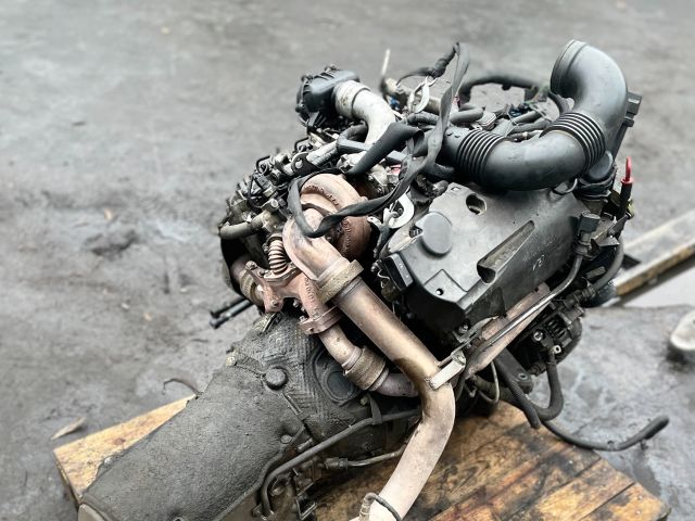 bontott MERCEDES-BENZ VITO Motor (Fűzött blokk hengerfejjel)