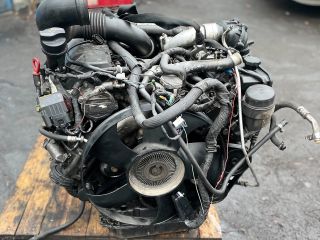 bontott MERCEDES-BENZ VITO Motor (Fűzött blokk hengerfejjel)