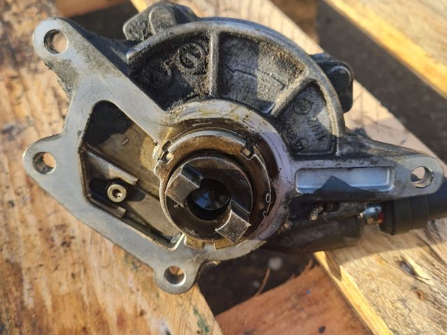 bontott MERCEDES-BENZ VITO Vákumpumpa