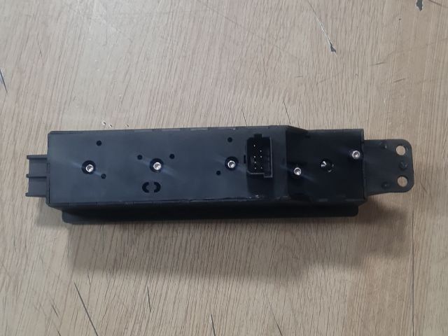 bontott MERCEDES-BENZ VITO Ablakemelő és Tükör Kapcsoló