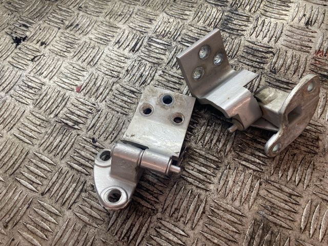 bontott MERCEDES-BENZ VITO Ajtó Zsanér (Pozíciófüggetlen)