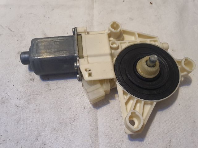 bontott MERCEDES-BENZ VITO Bal első Ablakemelő Motor