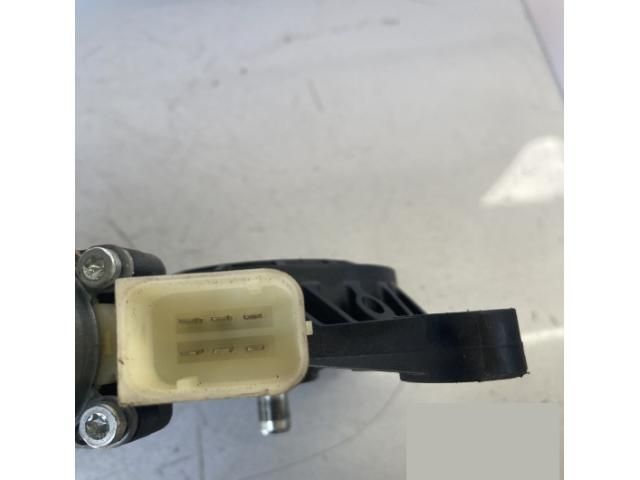 bontott MERCEDES-BENZ VITO Bal első Ablakemelő Motor