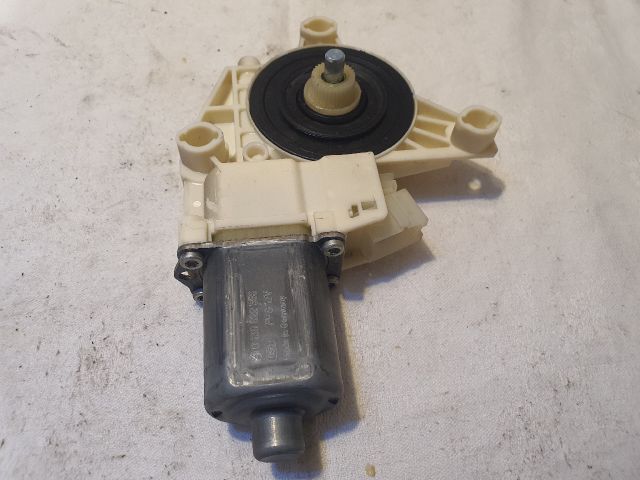 bontott MERCEDES-BENZ VITO Bal első Ablakemelő Motor