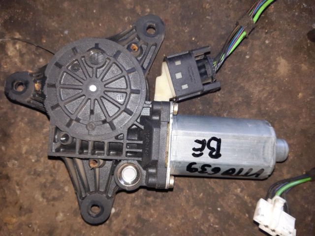 bontott MERCEDES-BENZ VITO Bal első Ablakemelő Motor