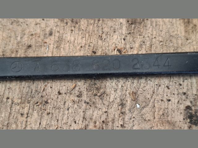 bontott MERCEDES-BENZ VITO Bal első Ablaktörlő Kar