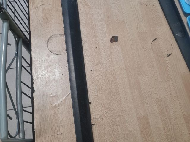 bontott MERCEDES-BENZ VITO Bal első Ajtó Díszléc