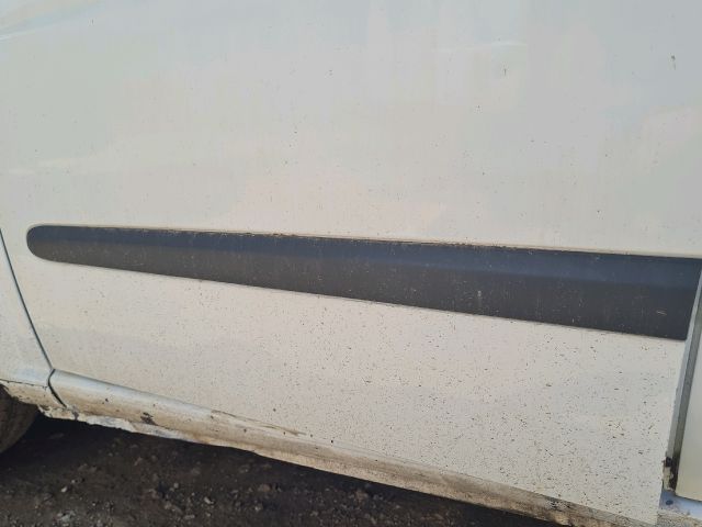 bontott MERCEDES-BENZ VITO Bal első Ajtó Díszléc