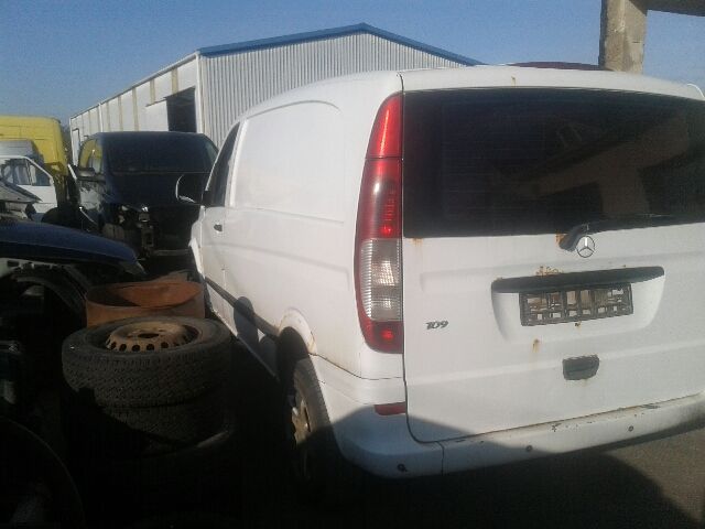 bontott MERCEDES-BENZ VITO Bal első Ajtó (Üres lemez)