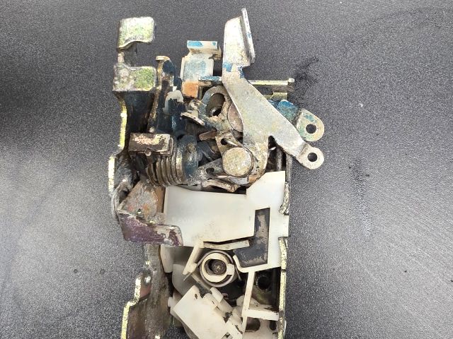 bontott MERCEDES-BENZ VITO Bal első Ajtózár