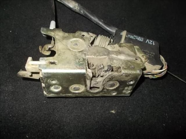 bontott MERCEDES-BENZ VITO Bal első Ajtózár