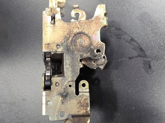 bontott MERCEDES-BENZ VITO Bal első Ajtózár