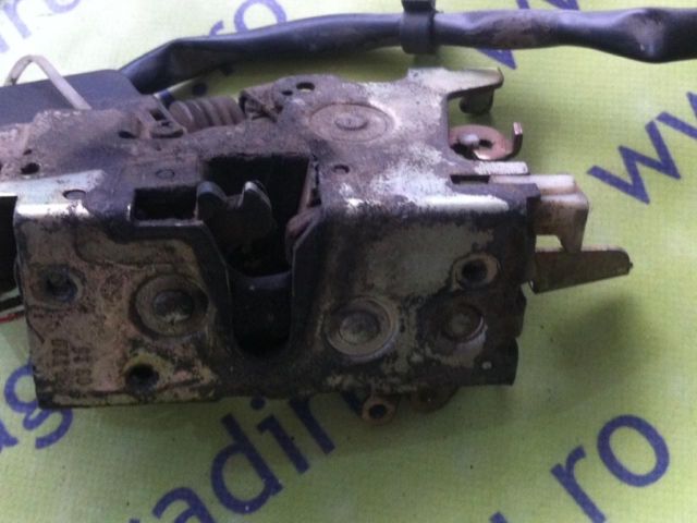 bontott MERCEDES-BENZ VITO Bal első Ajtózár