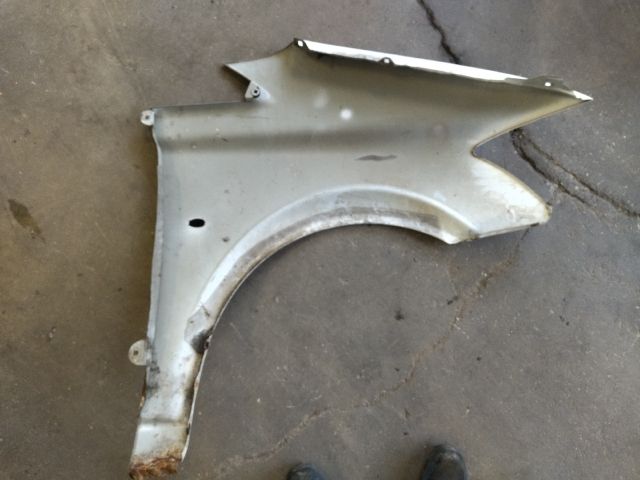 bontott MERCEDES-BENZ VITO Bal első Sárvédő