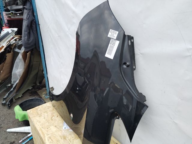 bontott MERCEDES-BENZ VITO Bal első Sárvédő