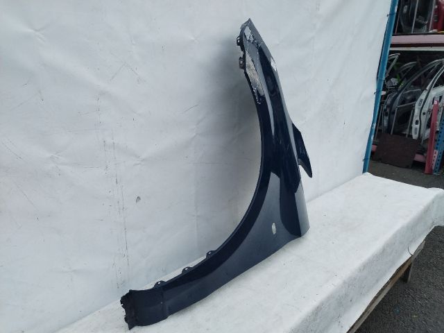 bontott MERCEDES-BENZ VITO Bal első Sárvédő