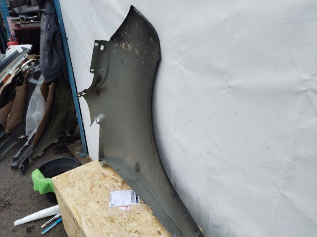 bontott MERCEDES-BENZ VITO Bal első Sárvédő