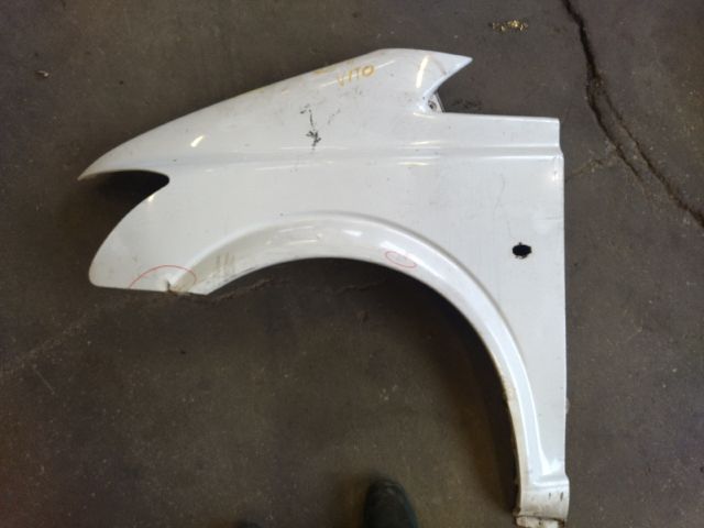 bontott MERCEDES-BENZ VITO Bal első Sárvédő