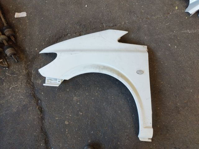 bontott MERCEDES-BENZ VITO Bal első Sárvédő