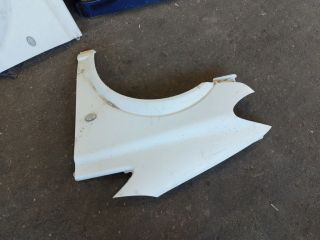 bontott MERCEDES-BENZ VITO Bal első Sárvédő