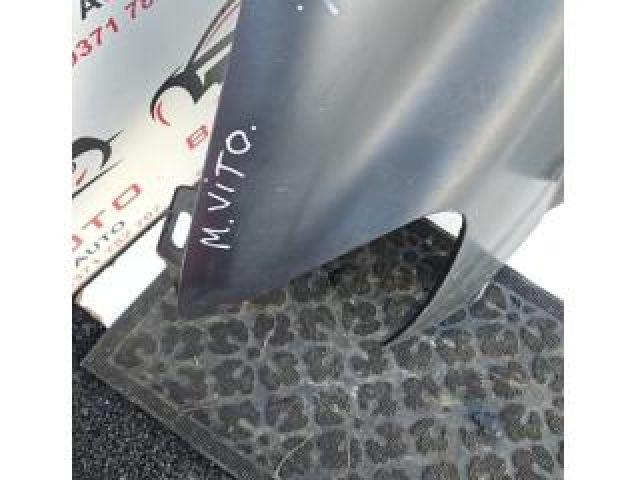 bontott MERCEDES-BENZ VITO Bal első Sárvédő