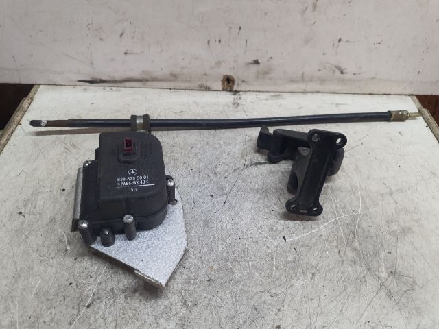 bontott MERCEDES-BENZ VITO Bal hátsó Ablakemelő Szerkezet (Elektromos)