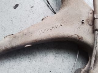 bontott MERCEDES-BENZ VITO Bal hátsó Csonkállvány Kerékaggyal