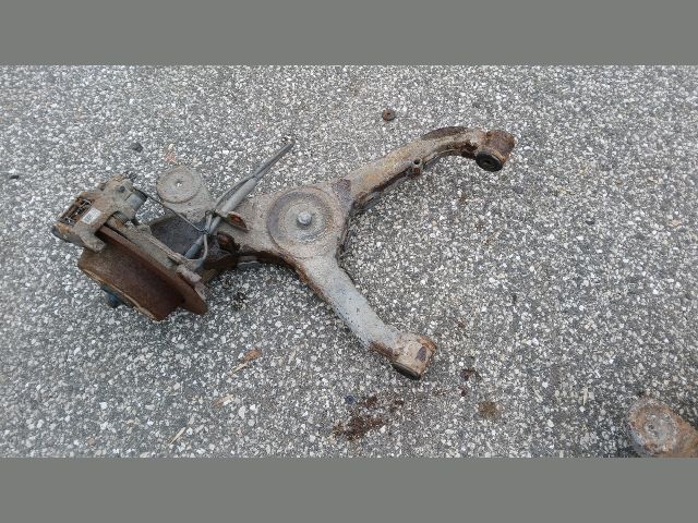 bontott MERCEDES-BENZ VITO Bal hátsó Csonkállvány Kerékaggyal