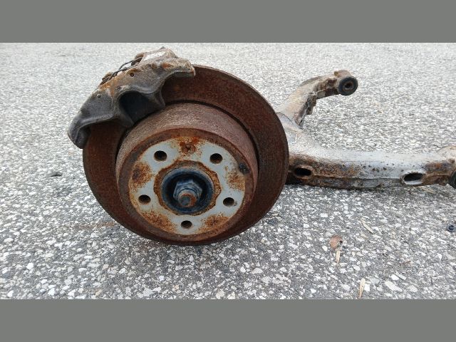 bontott MERCEDES-BENZ VITO Bal hátsó Csonkállvány Kerékaggyal