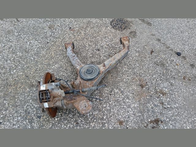 bontott MERCEDES-BENZ VITO Bal hátsó Csonkállvány Kerékaggyal