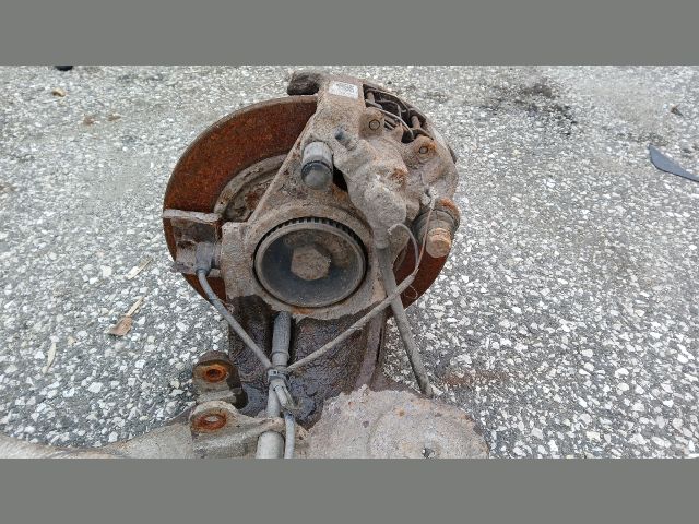 bontott MERCEDES-BENZ VITO Bal hátsó Csonkállvány Kerékaggyal