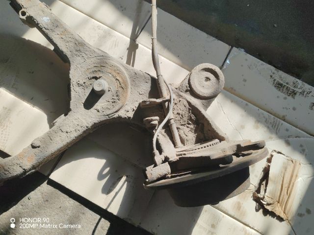 bontott MERCEDES-BENZ VITO Bal hátsó Csonkállvány Kerékaggyal