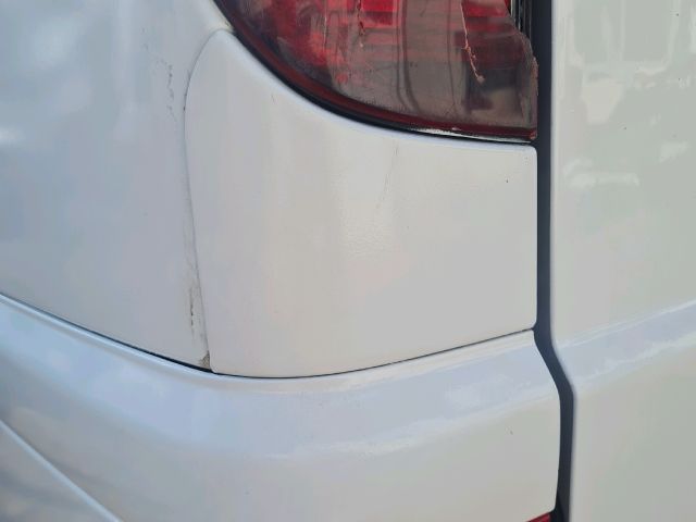 bontott MERCEDES-BENZ VITO Bal Hátsó Lámpa Bajusz Díszléc