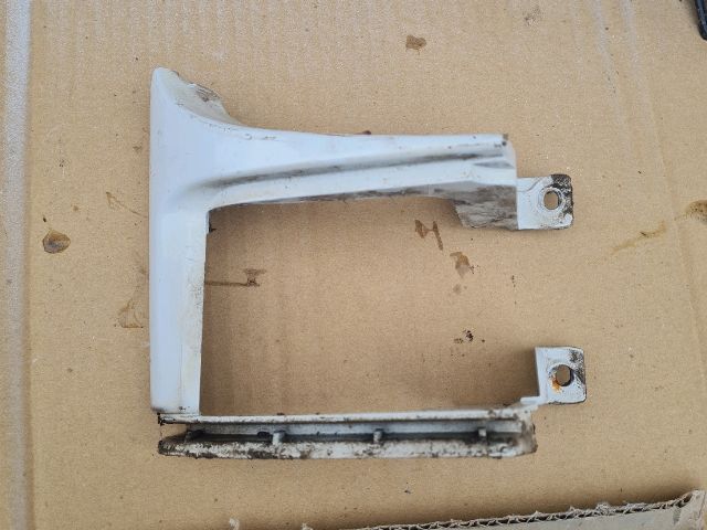 bontott MERCEDES-BENZ VITO Bal Hátsó Lámpa Bajusz Díszléc