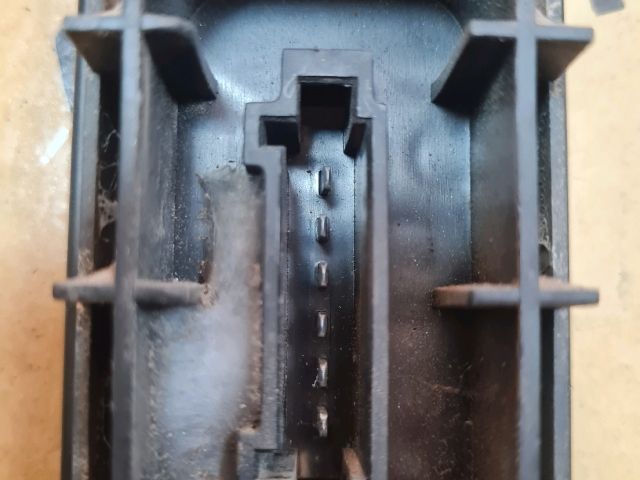 bontott MERCEDES-BENZ VITO Bal Hátsó Lámpa Foglalat