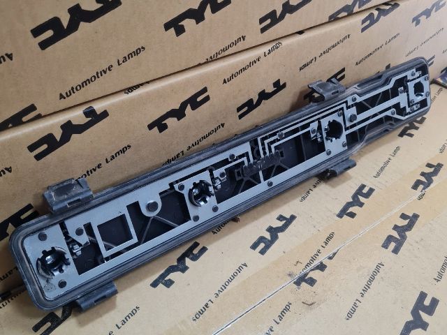 bontott MERCEDES-BENZ VITO Bal Hátsó Lámpa Foglalat