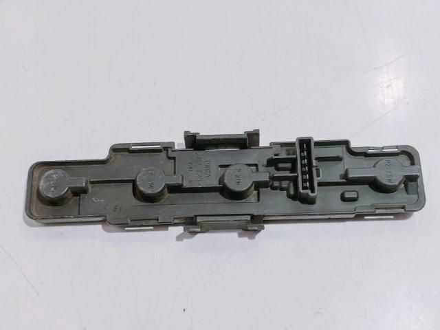 bontott MERCEDES-BENZ VITO Bal Hátsó Lámpa Foglalat