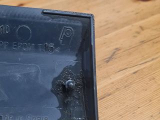 bontott MERCEDES-BENZ VITO Bal hátsó Sárvédő Díszléc