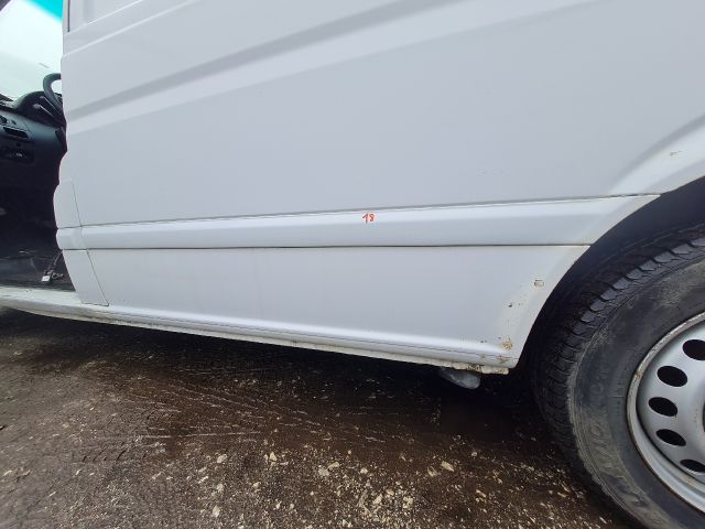 bontott MERCEDES-BENZ VITO Bal hátsó Sárvédő Díszléc