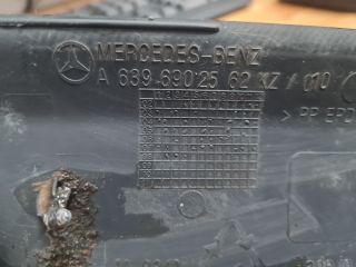 bontott MERCEDES-BENZ VITO Bal hátsó Sárvédő Díszléc